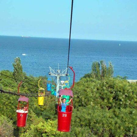 Студия С Двориком В Отраде Odessa Ngoại thất bức ảnh